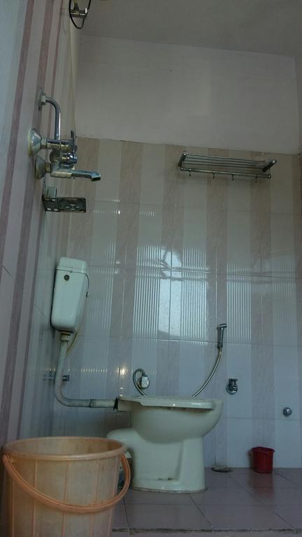 Hotel Giriraj Inn Varanasi Exterior photo