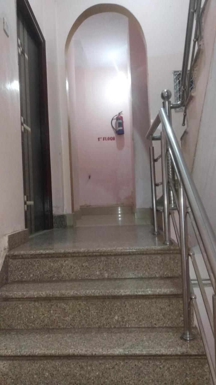 Hotel Giriraj Inn Varanasi Exterior photo